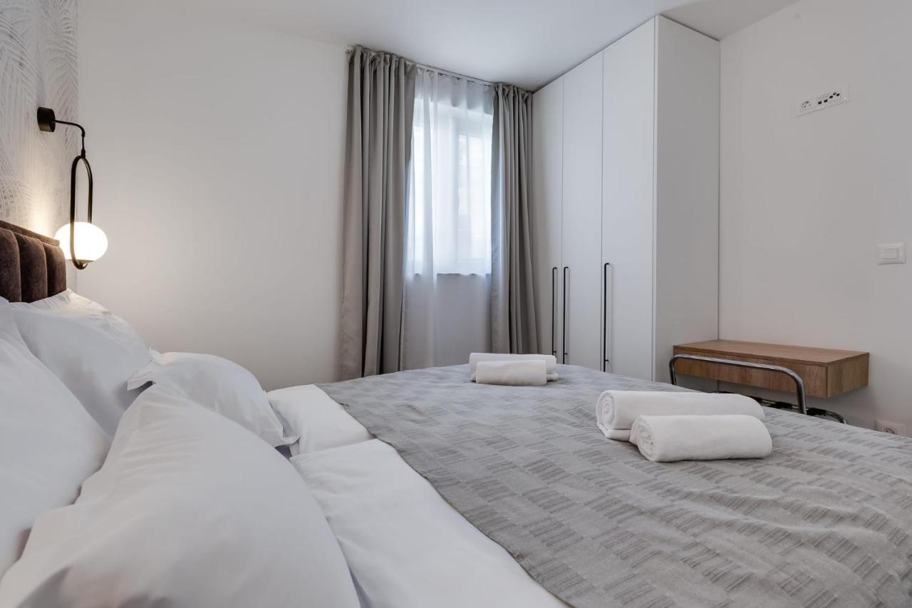 Residence Jonathan Biograd Na Moru Exterior photo
